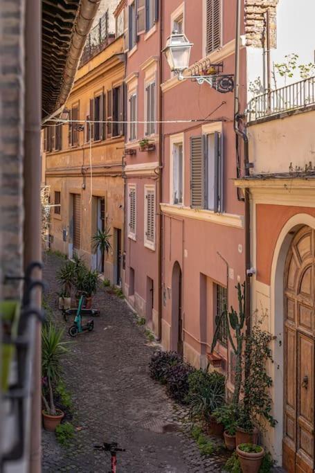 18 Ciancaleoni House Rom